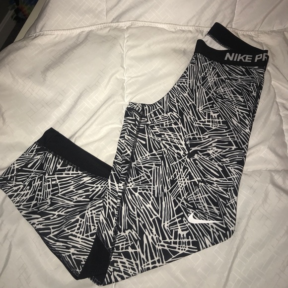 Nike Pants - Nike Pro Leggings